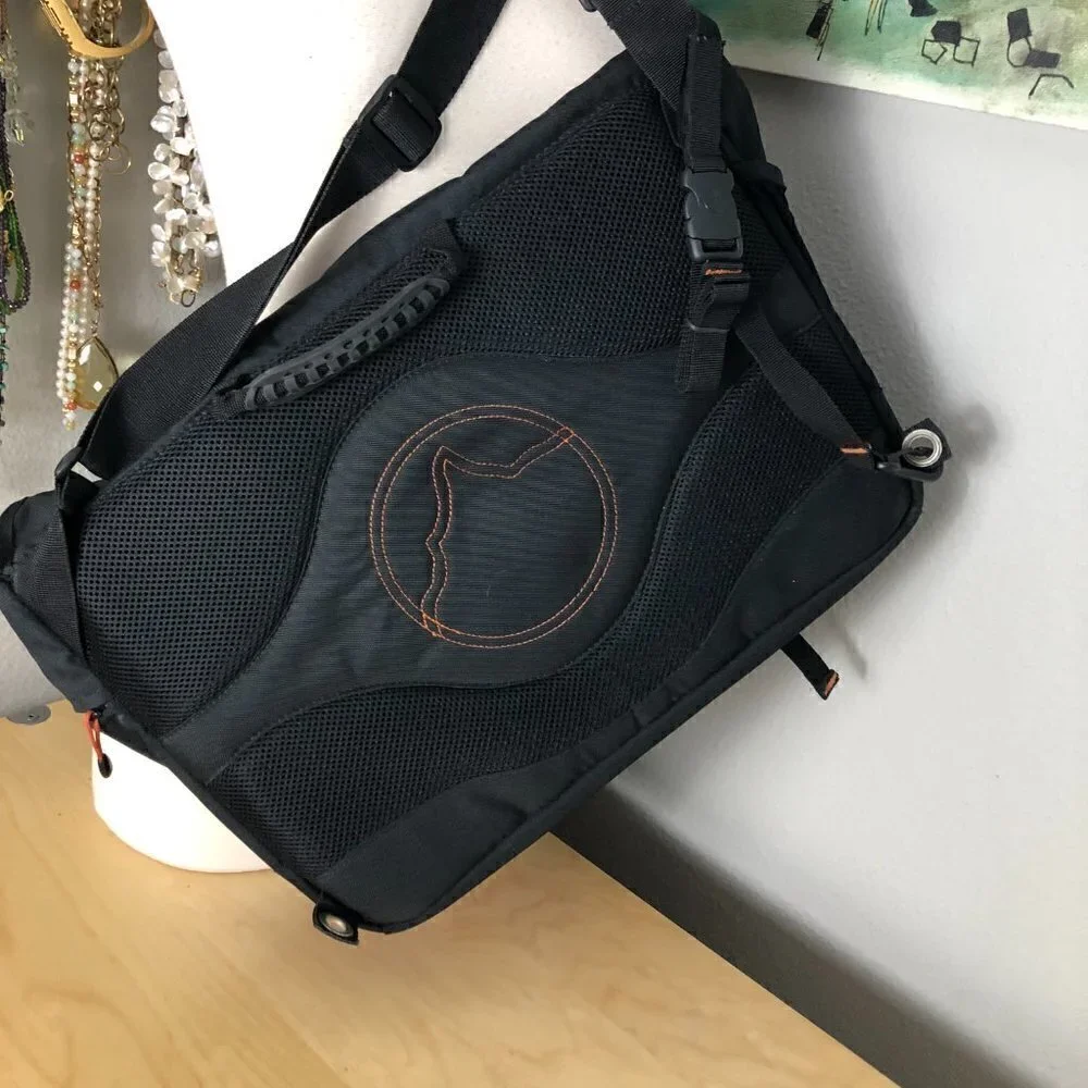 LOWEPRO Laptop Messenger Bag